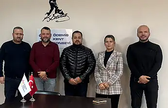 TV9 VE KÜÇÜK MENDERES GAZETESİ, ÖDEMİŞ KENT KONSEYİ BAŞKANI SADEDDİN MAHMUTÇAOĞLU'NU ZİYARET ETTİ