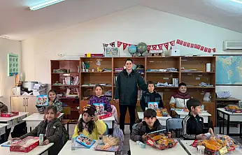 ÜLKÜ OCAKLARI'NDAN SEFERİHİSAR'A EĞİTİM DESTEĞİ