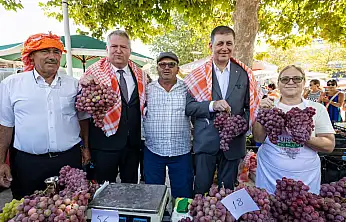 Urla Bağbozumu Şenliği Başladı: Bereket ve Kültür Bir Arada