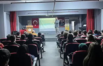 YAPAY ZEKÂ SEMİNERİ ÖĞRENCİLERİ BİLGİLENDİRDİ