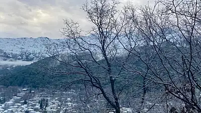 BOZDAĞ 2025'İN SON SABAHINA KARLA UYANDI