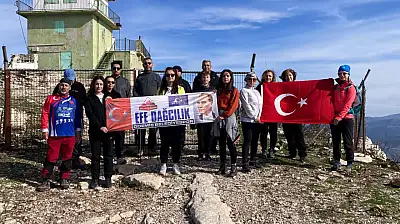 Efe Dağcılık'tan Keldağ'da Anlamlı 10 Kasım Zirve Yürüyüşü