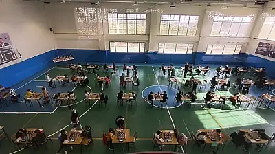 GSB ÖDEMİŞ GENÇLİK MERKEZİ'NDE ENGELSİZ SATRANÇ TURNUVASI DEVAM EDİYOR