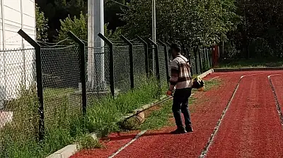 Kiraz Belediyesi'nden Stadyum Çevresi ve Şemsiler Mahallesi'nde Çevre Düzenleme Çalışması