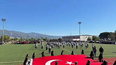 Kiraz'da 29 Ekim Cumhuriyet Bayramı Coşkuyla Kutlandı