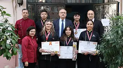 Ödemiş'in Gururu Genç Şefler, Müdür Desticioğlu ile Bir Araya Geldi