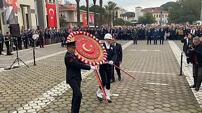 ÖDEMİŞ'TE 10 KASIM ATATÜRK'Ü ANMA PROGRAMI HÜKÜMET KONAĞI ÖNÜNDE BAŞLADI
