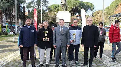 ÖDEMİŞ'TE 27 ARALIK ATATÜRK KOŞUSU ÖDÜL TÖRENİYLE TAMAMLANDI