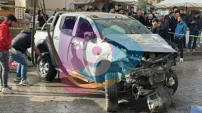 ÖDEMİŞ ZAFER MAHALLESİ'NDE DEHŞET ANLARI: PİKAP EVE GİRDİ, 1'İ AĞIR 6 YARALI