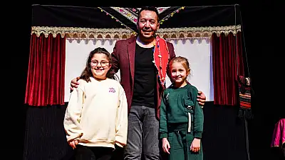 Öğrenciler, Geleneksel Türk Tiyatrosu ile Buluştu