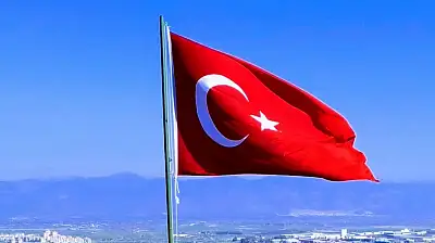 OKULLARDA BAYRAK SEVGİSİ VE BİRLİK DERSİ BAŞLIYOR