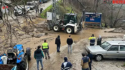 Tire Belediyesi sahada, sağanak yağış mesaisinde!