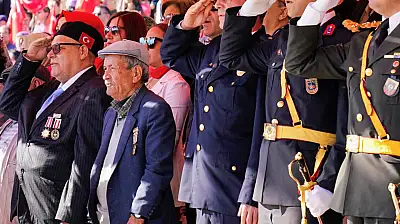 Tire, Cumhuriyet Bayramı'nı Coşkuyla Kutladı