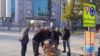 Tire'de Refet Saygılı Caddesi'nde Asfalt Yenileme Çalışmaları Devam Ediyor