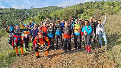 Tire Doğa Sporları Kulübü, Torbalı–Bayındır Parkurunda Doğa Yürüyüşü Gerçekleştirdi