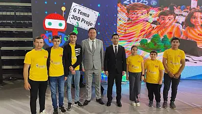 Kiraz ROBOKOD Ekibi, İzmir'de Sahne Aldı