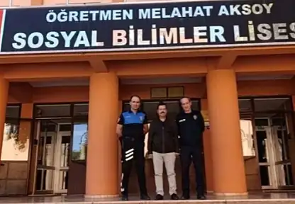 Tire'de Okullarda Güvenlik ve Eğitim İçin Polis Ziyareti