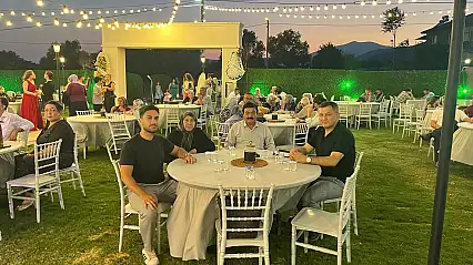 Kaymakam Erdoğan, Şehit Kardeşinin Düğününde Genç Çifte Mutluluk Diledi