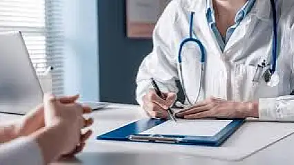 Maaş Kesintisi Uygulamasında Süre Uzadı: Aile Hekimlerinin Tepkisi Sonrası 6 Ay Değil, 1 Yıl Geçerli Olacak