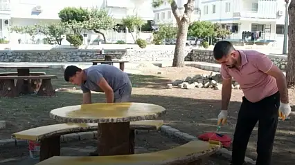 Tire'de Parklar Yenileniyor: Mahalleler Yepyeni Görünüme Kavuşuyor