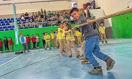 Bayındır'da Minikler Kıyasıya Yarıştı