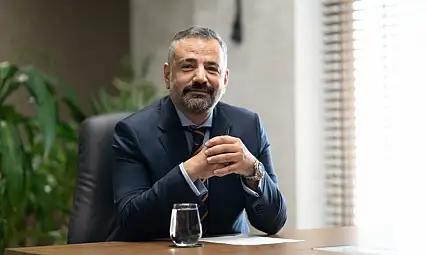 CHP İzmir İl Başkanı Şenol Aslanoğlu Gözaltına Alındı: İzmir Büyükşehir Belediyesi'ne Operasyon