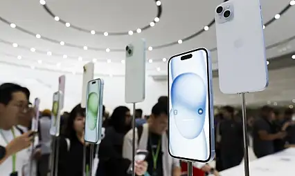 iPhone yeni telefonlarını tanıtıma sundu, bakmak bedava!