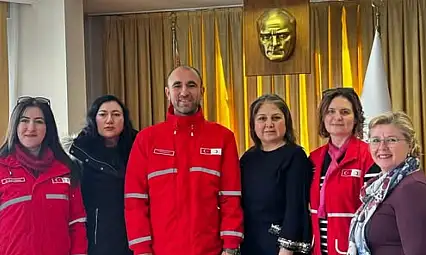 ÖDEMİŞ KIZILAY BAŞKANI EKMEKÇİ'DEN YENİ YIL MESAJI: 'İYİLİĞİN GÜCÜ BİRLİĞİMİZDİR'