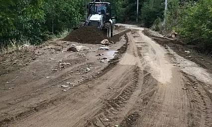 Ören Mahallesi'nde Afet Sonrası Yollar İçin Temizlik Hareketi