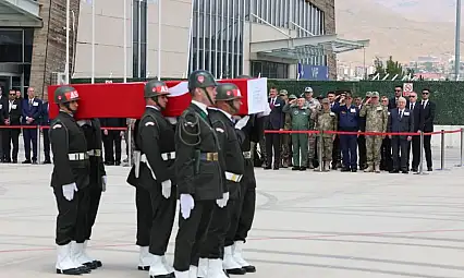 Şehit Mehmetçikler Gözyaşlarıyla Memleketlerine Uğurlandı