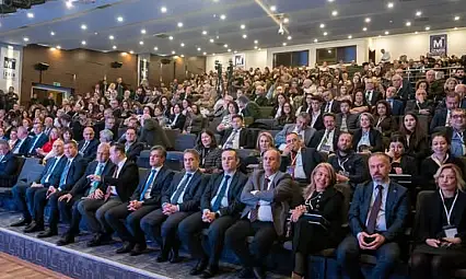 Tire Belediye Başkanı Hayati Okuroğlu, Türkiye Muhasebe Standartları Sempozyumu'na Katıldı