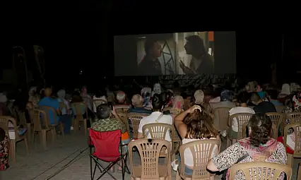 Tire Büyükkale Mahallesi'nde Açıkhava Film Gösterimi