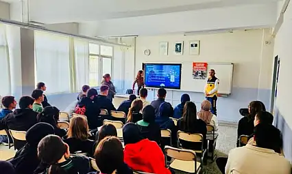 Tire İlçe Sağlık Müdürlüğü Bilgilendirme ve Farkındalık Eğitimlerine Devam Ediyor