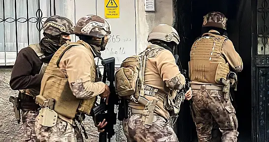 FETÖ'ye Türkiye Genelinde Darbe: 27 İlde Eş Zamanlı Operasyon, 101 Gözaltı!
