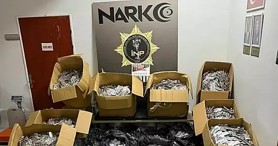 İzmir'de Uyuşturucu Operasyonu: Buca'da Yüz Binlerce Madde Ele Geçirildi