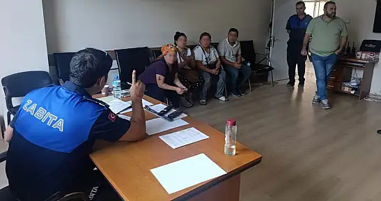 Tire'de Dilenci Grubu, Zabıta Tarafından Yakalandı