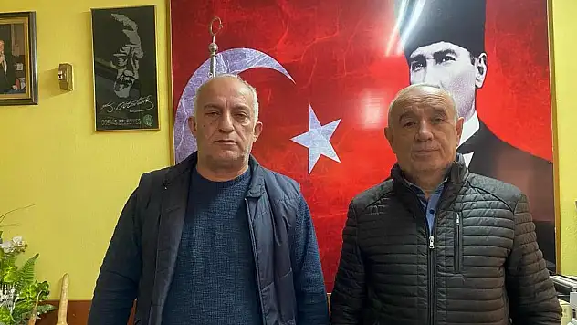 28 YILLIK ZAFER MAHALLESİ MUHTARI MEHMET KARACEVİZ İSTİFA ETTİ
