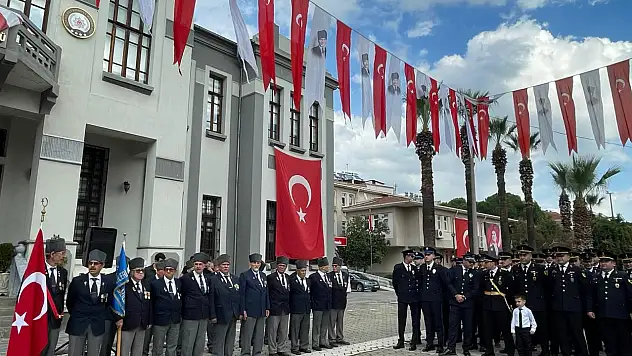 29 Ekim Cumhuriyet Bayramı Ödemiş'te Törenle Kutlandı