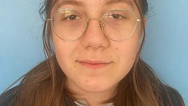 7/A Sınıfı Öğrencisi Aslı Çakmak'tan Köşe Yazısı