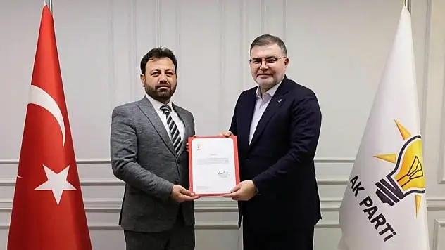 AK Parti İzmir'de Dört İlçede Yönetim Yenileniyor