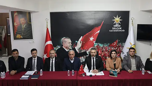 AK Parti Selçuk İlçe Başkanı Bayraklı'dan yerel yönetime 1 yıl değerlendirmesi