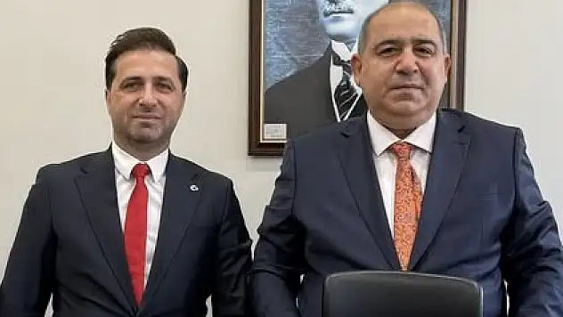 AK Parti Tire İlçe Başkanı Uğurlu, İzmir Valiliği'nde Ziyarette Bulundu