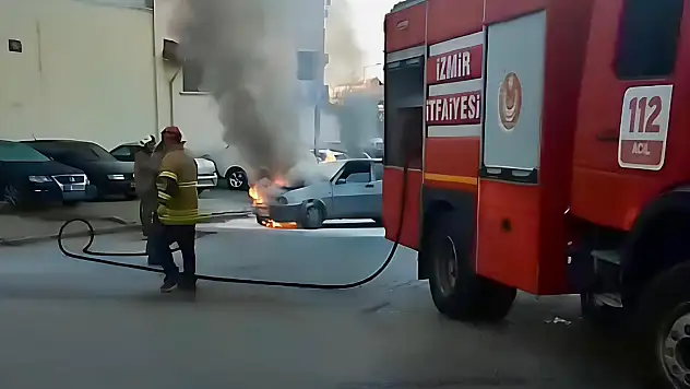 ALEV ALEV YANAN OTOMOBİL KORKU YARATTI