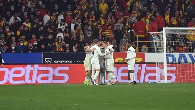 Altay ile Göztepe arasındaki 64. randevu