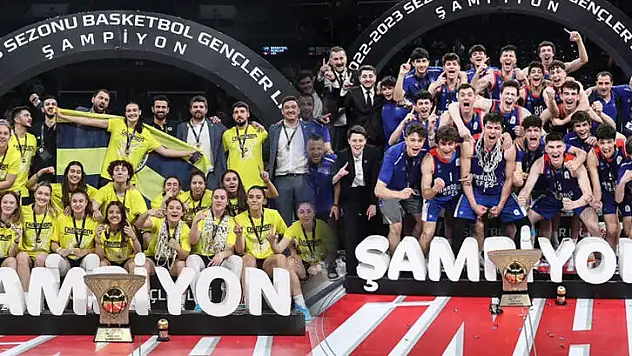 Anadolu Efes ve Fenerbahçe şampiyon oldu