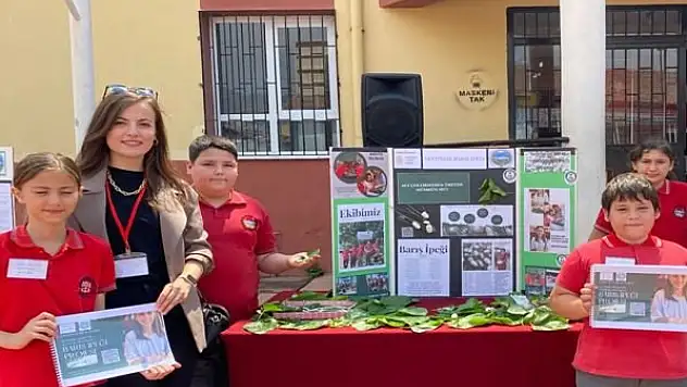 BARIŞ İPEĞİNE DESTEK KÖY KADINLARINDAN GELDİ