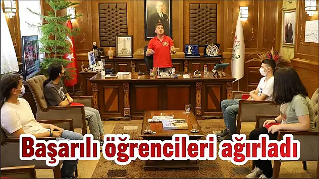 Başarılı öğrencileri ağırladı