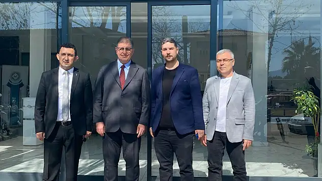 Başkan Dr.Cemil Tugay, Favorit Çelikkaleli Ltd. Şti.İş Yeri Sahibi Ozan Yüksel'i Ziyaret Etti