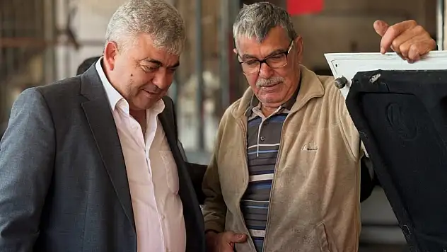 Başkan Nasuh Coşkun'dan Sanayi Esnafına Bayrak Ziyareti