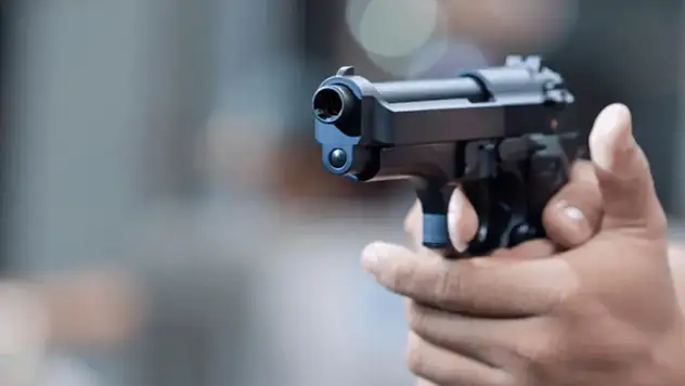 BAYINDIR'DA DENETİMLERDE RUHSATSIZ SİLAH VE KUMAR TESPİTİ